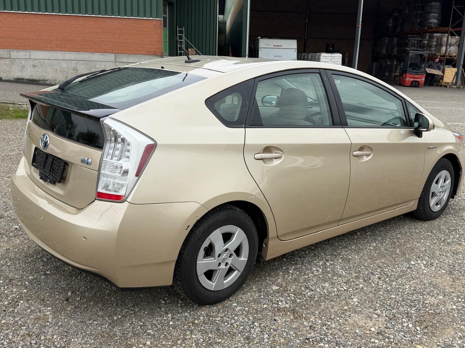 TOYOTA Prius 1.5 16V Hybrid-image-10