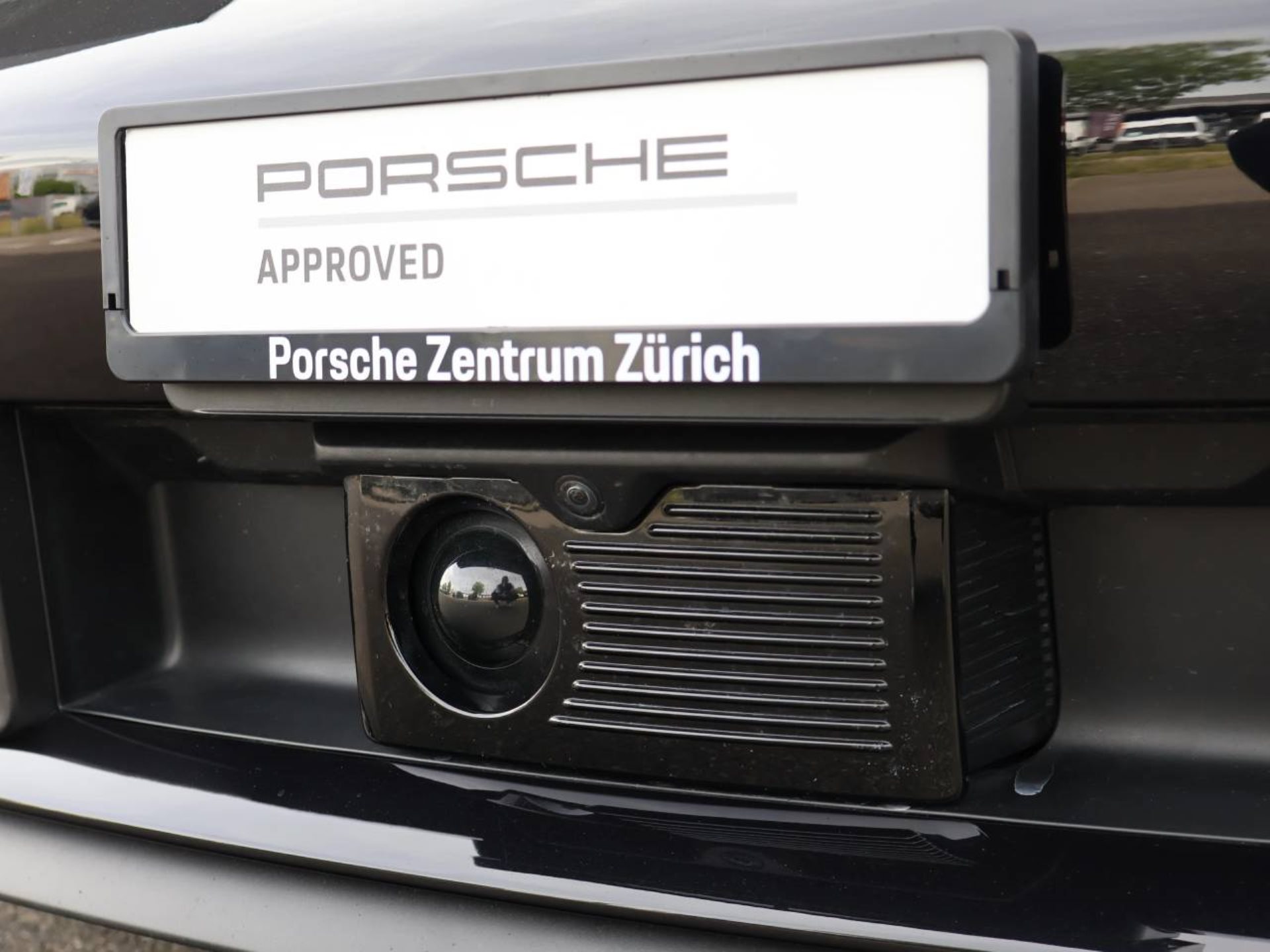 PORSCHE 911 Carrera-image-28