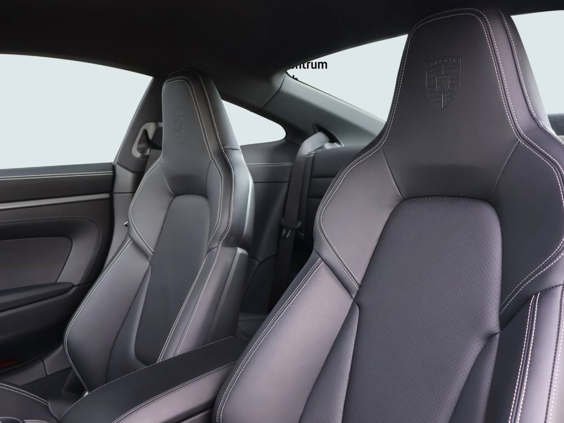 PORSCHE 911 Carrera-image-4
