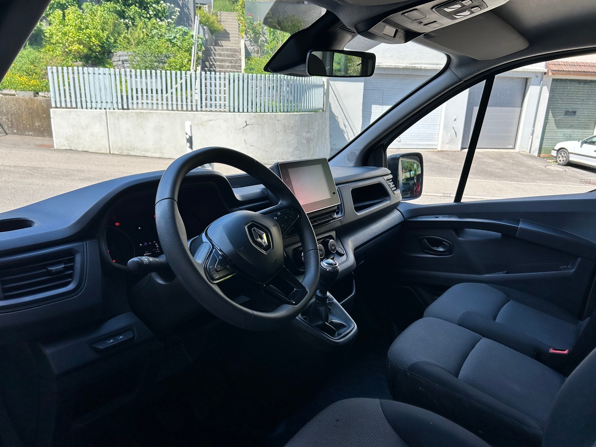 RENAULT Trafic 2.0 Blue dCi 150 Advance L1H1 EN-image-3