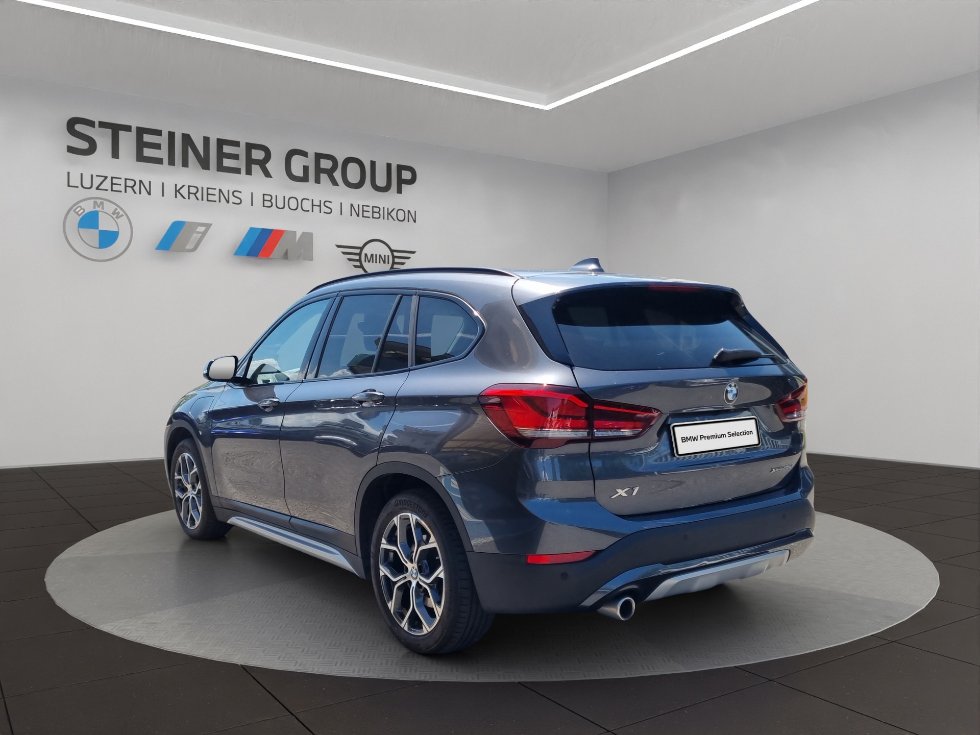 BMW X1 xDrive 25e xLine Steptronic-image-6