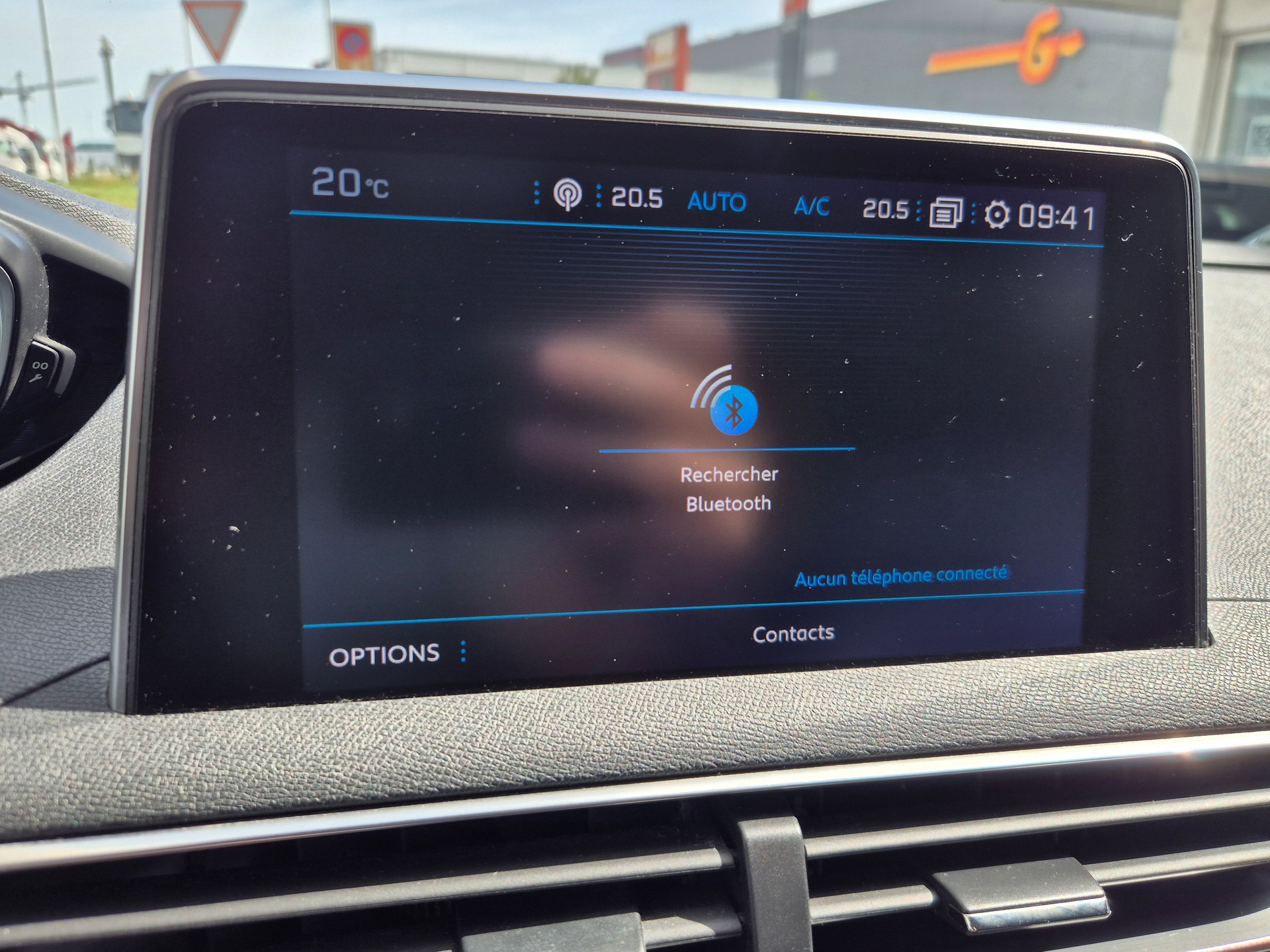 PEUGEOT 3008 1.2 PureTech Allure EAT-image-11