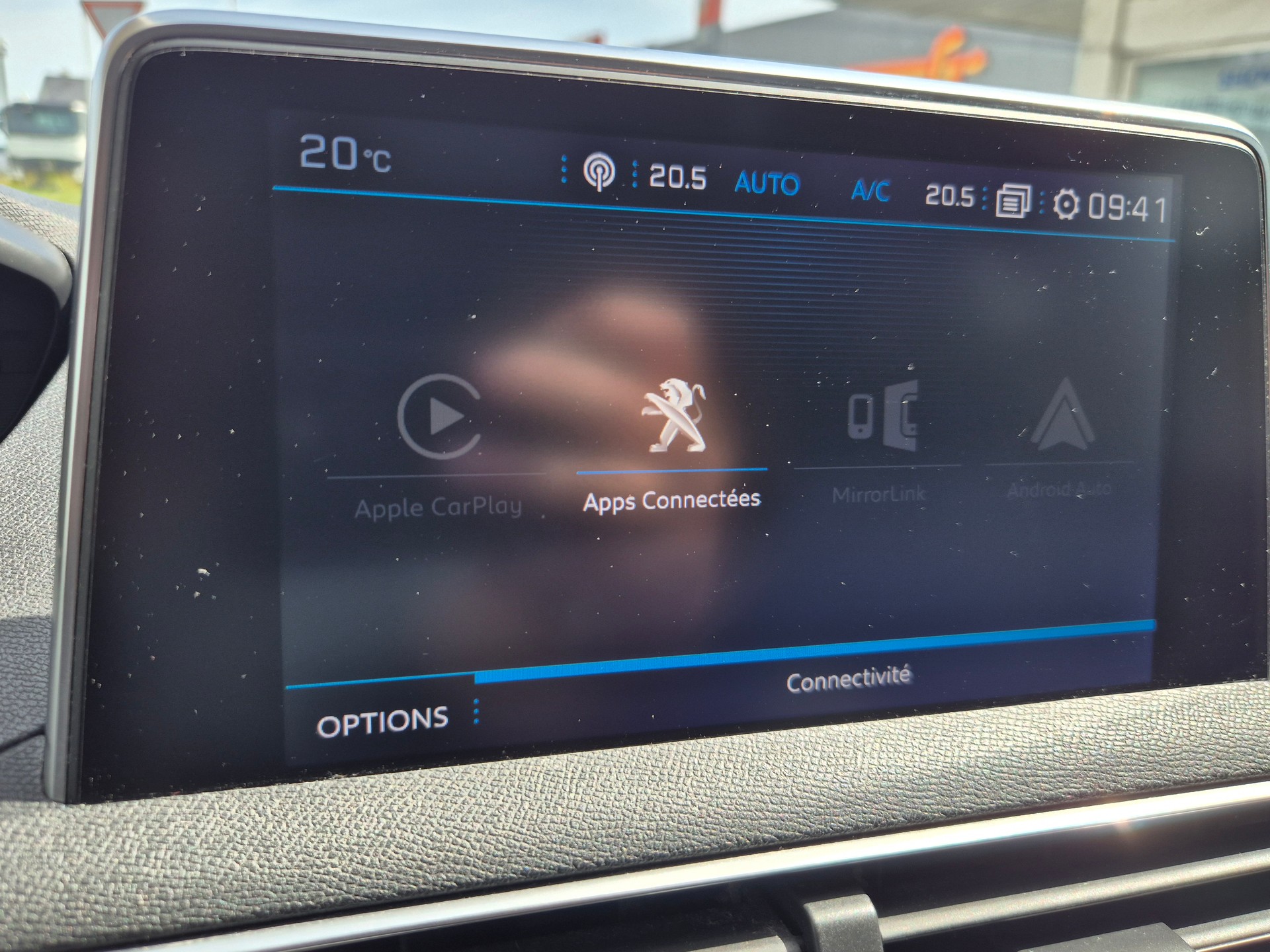 PEUGEOT 3008 1.2 PureTech Allure EAT-image-9