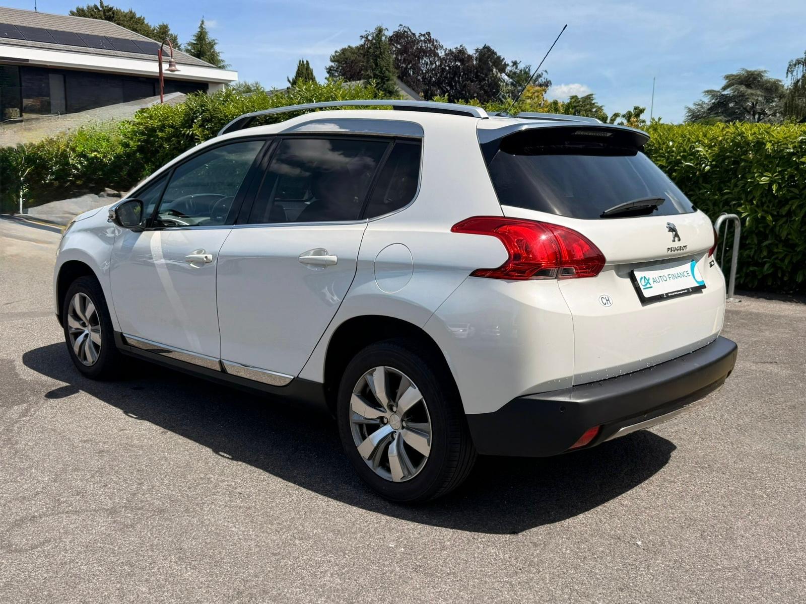 PEUGEOT 2008 1.6 VTI Active-image-3