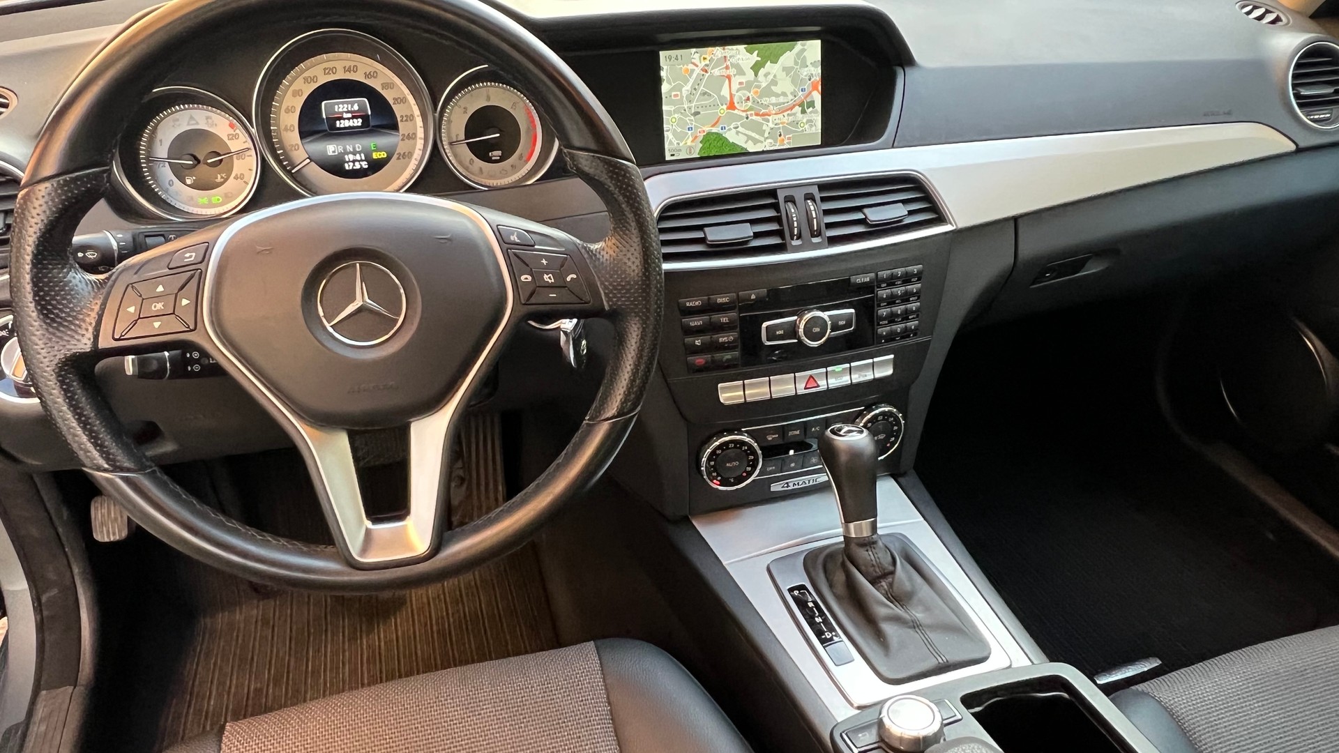 MERCEDES-BENZ C 250 CDI Avantgarde 4Matic 7G-Tronic-image-9