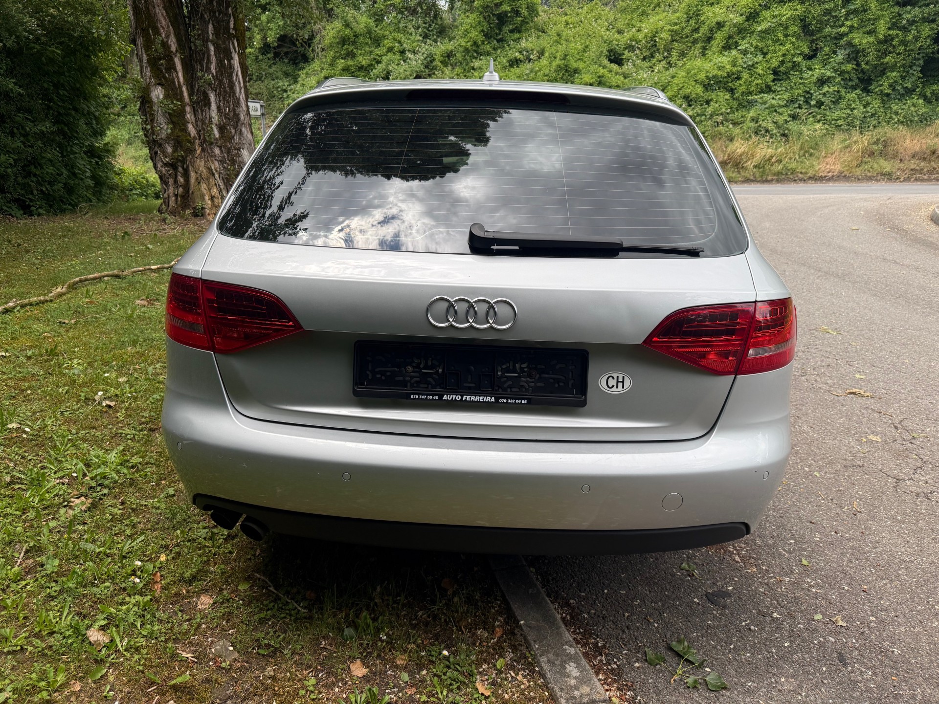 AUDI A4 Avant 1.8 TFSI multitronic-image-9