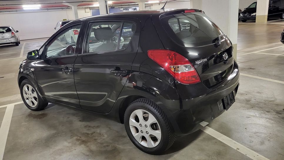 HYUNDAI 1.4 Style-image-1
