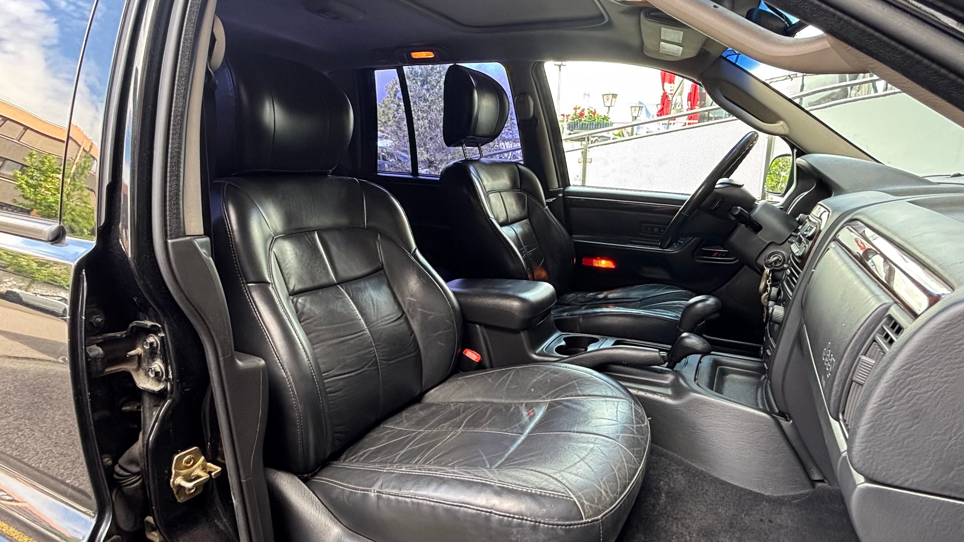 JEEP Grand Cherokee 2.7 CRD Limited Automatic-image-5