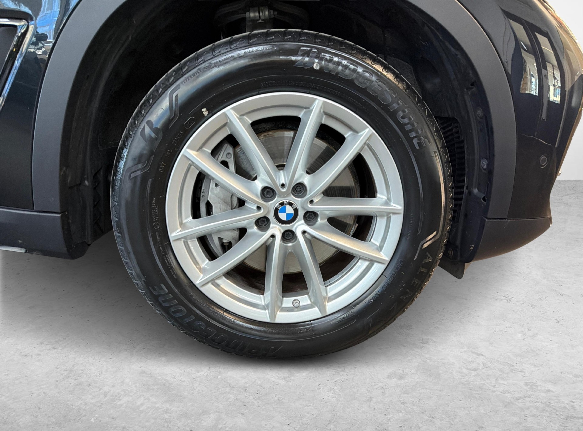 BMW X5 40i xDrive40i-image-9