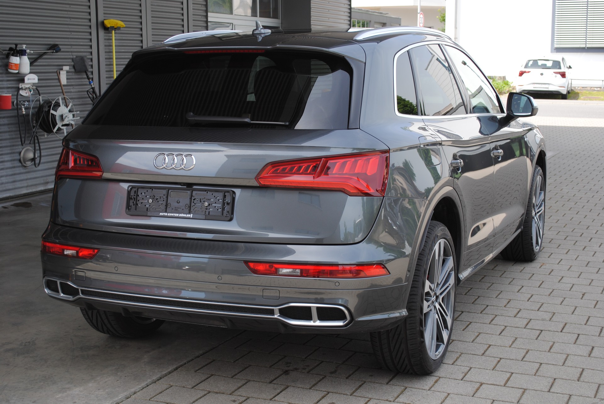AUDI SQ5 3.0 TFSI quattro S-tronic-image-6