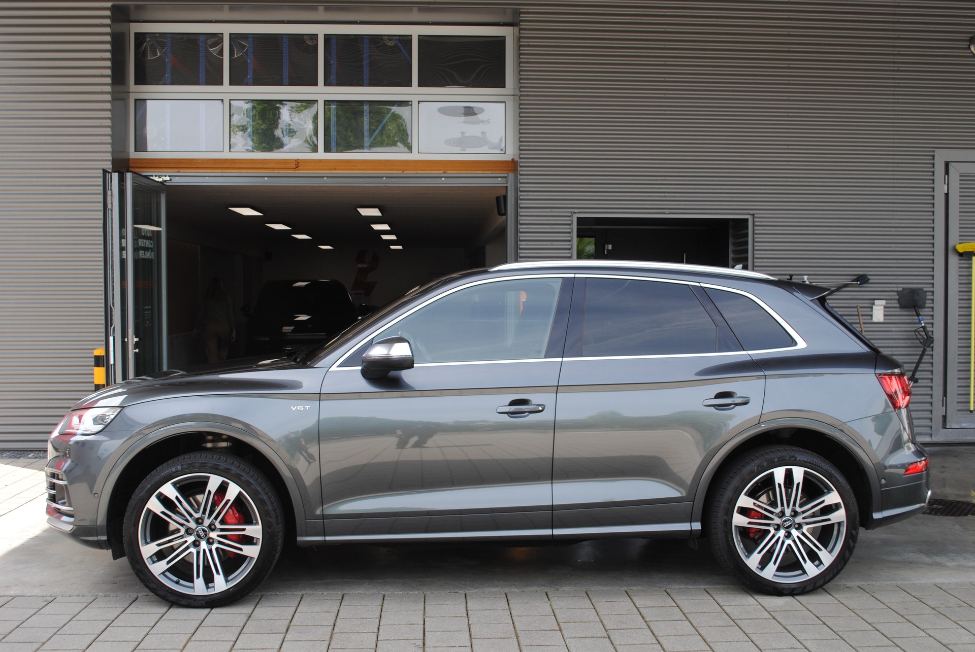 AUDI SQ5 3.0 TFSI quattro S-tronic-image-4