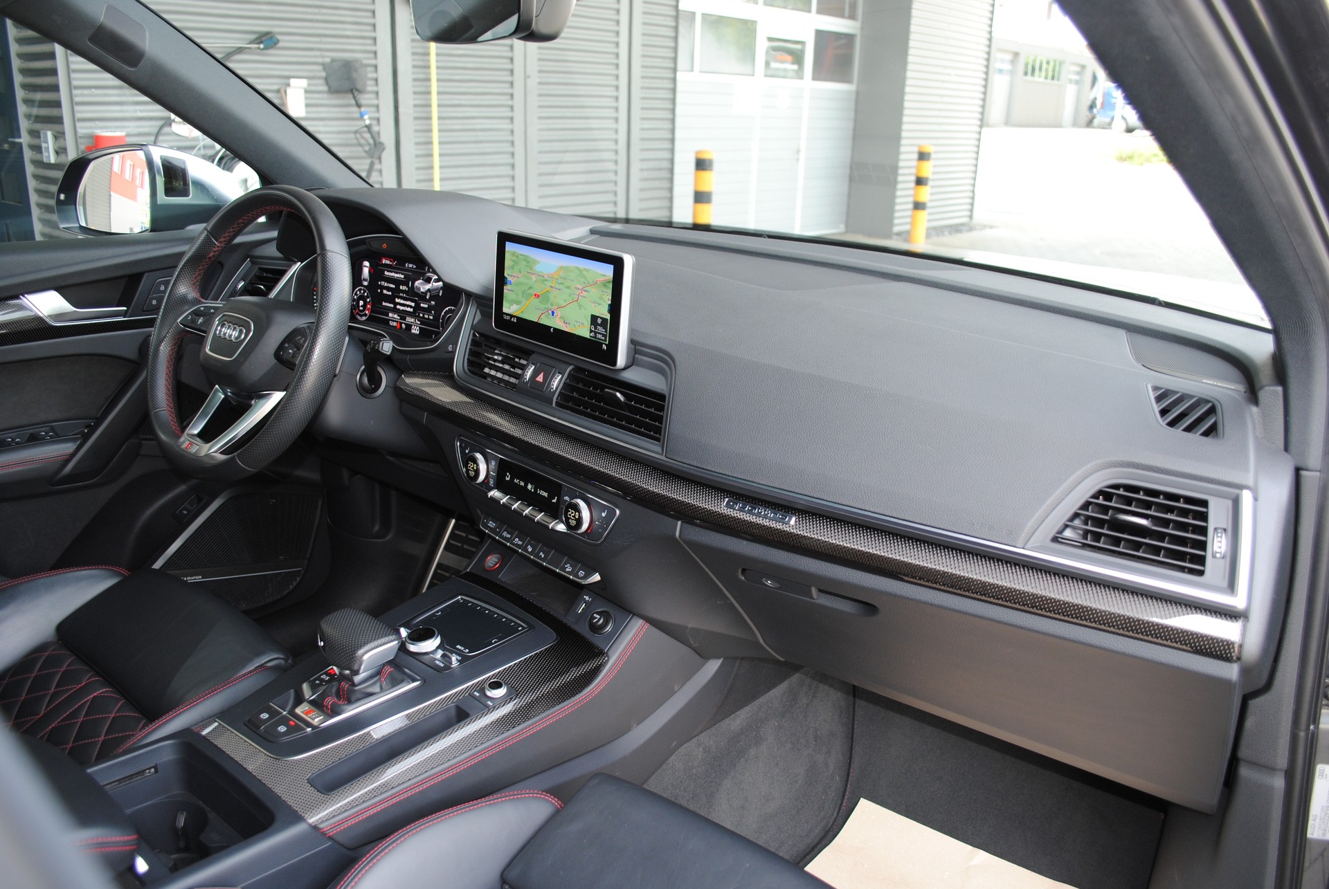 AUDI SQ5 3.0 TFSI quattro S-tronic-image-14