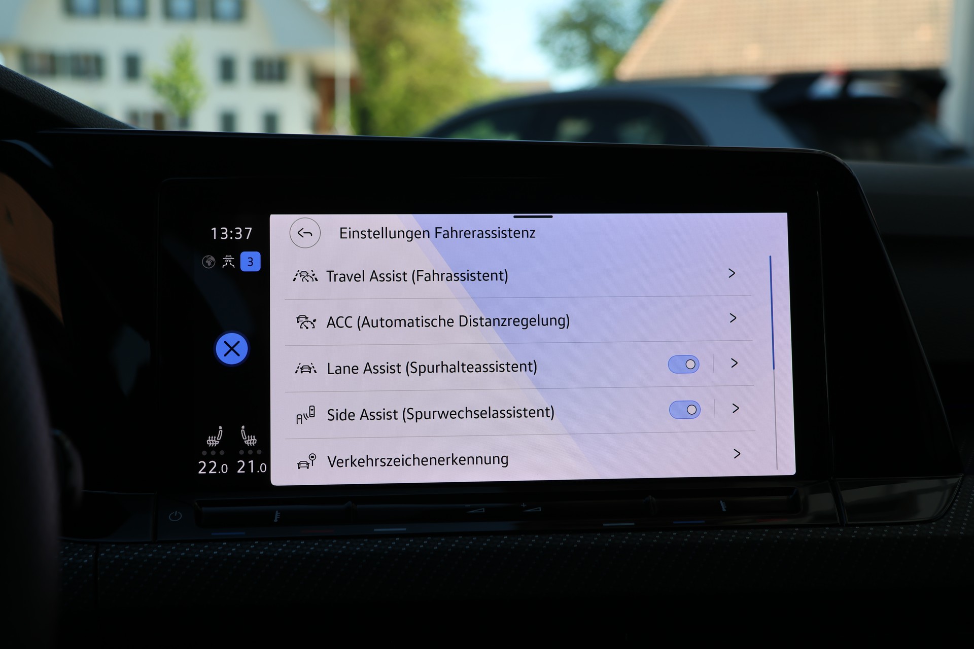 VW Golf Variant 2.0 TSI R DSG 4Motion *BlackStyle+Remus*-image-25