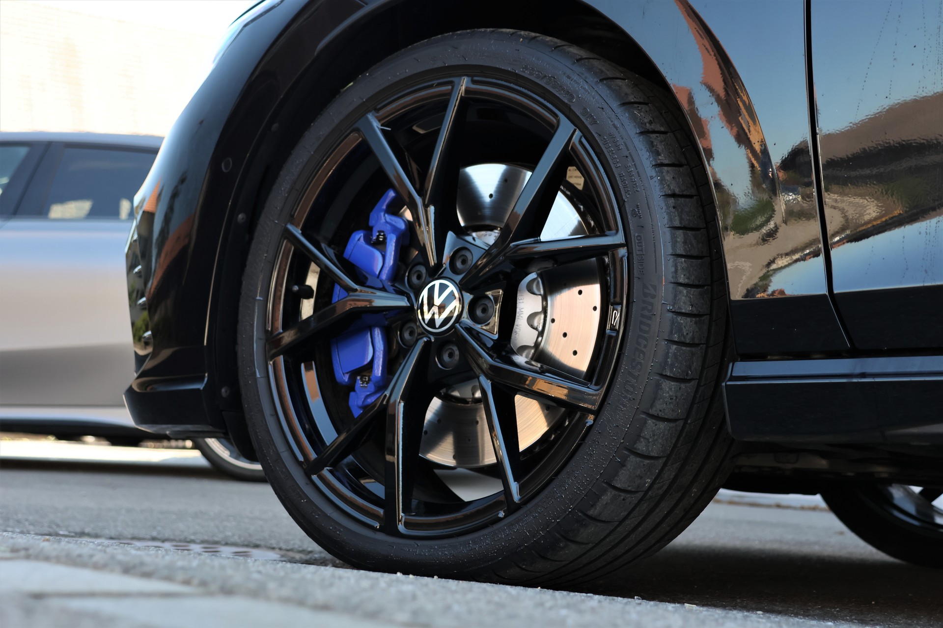 VW Golf Variant 2.0 TSI R DSG 4Motion *BlackStyle+Remus*-image-7