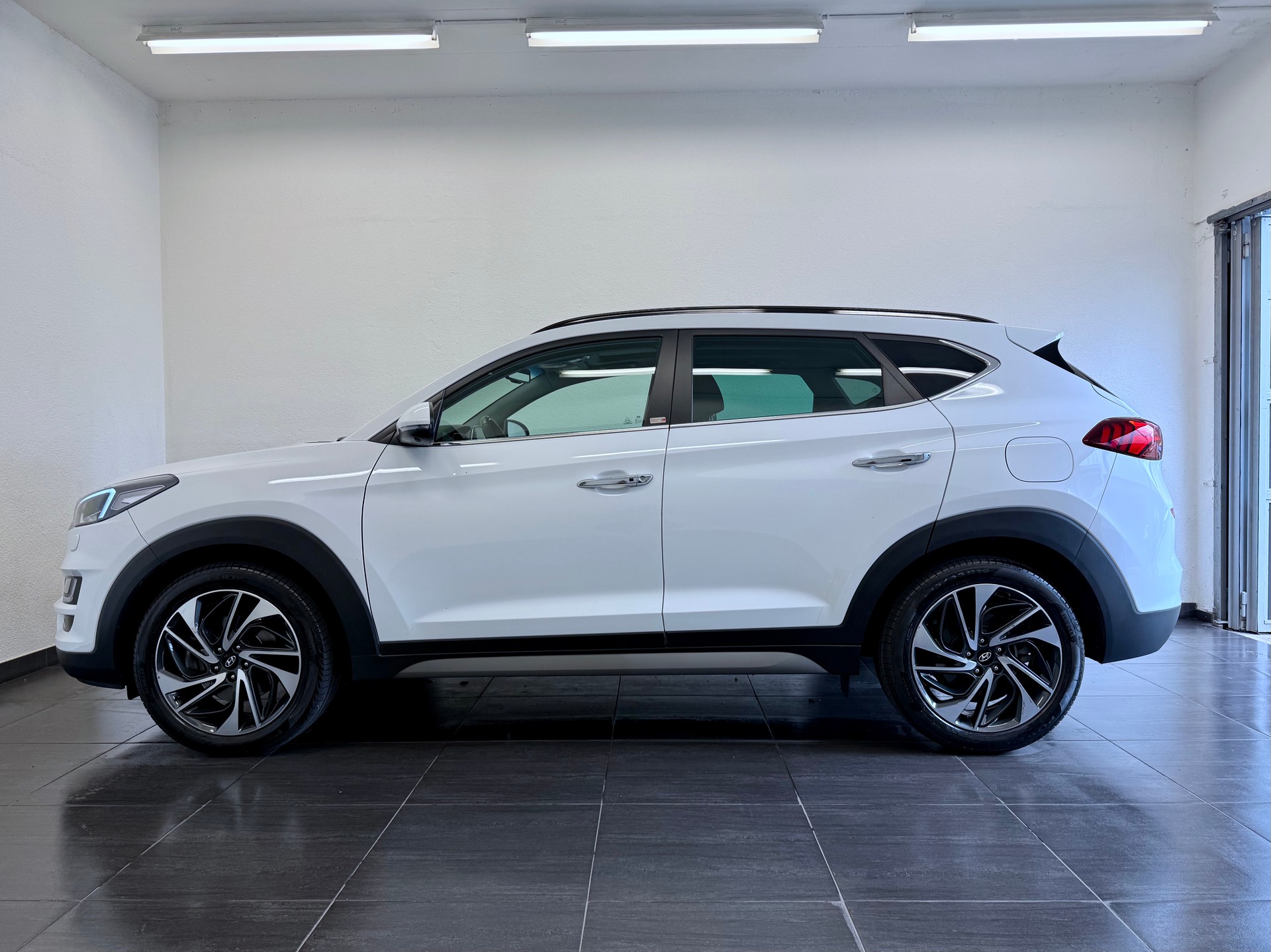 HYUNDAI Tucson 1.6 TGDI Vertex 4WD DCT-image-6
