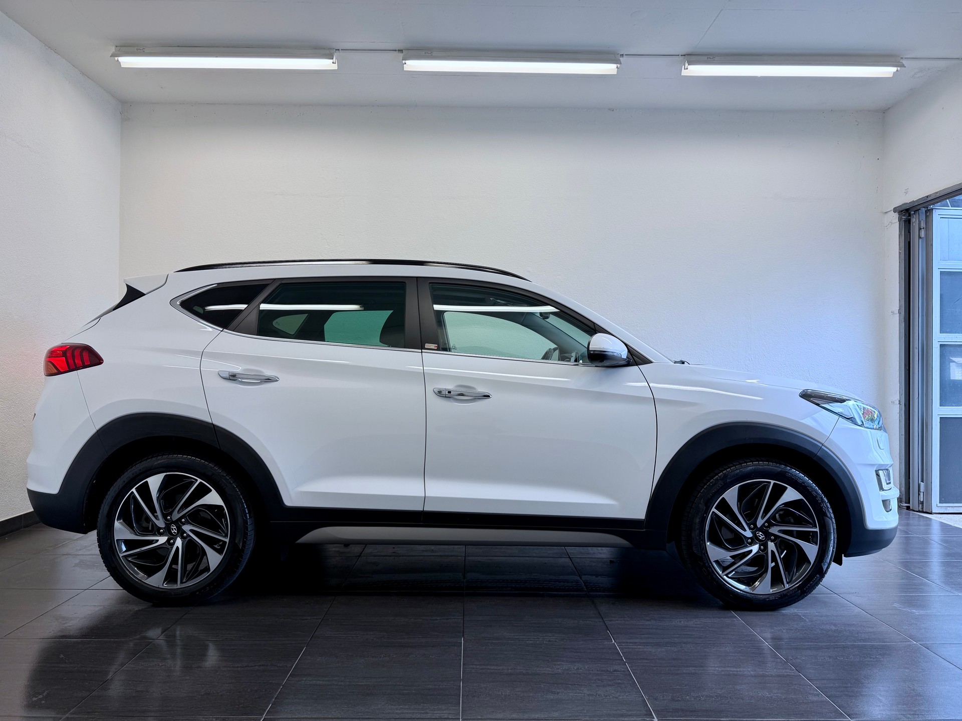 HYUNDAI Tucson 1.6 TGDI Vertex 4WD DCT-image-4