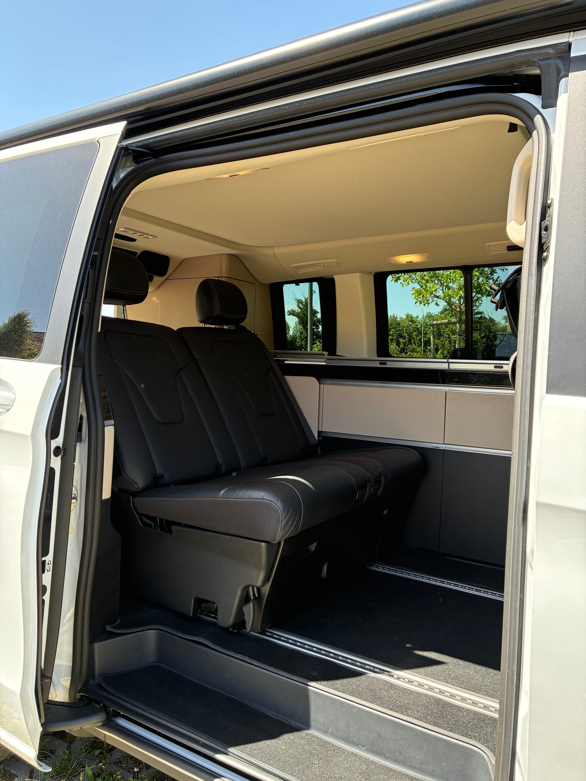 MERCEDES-BENZ 250 d-image-3