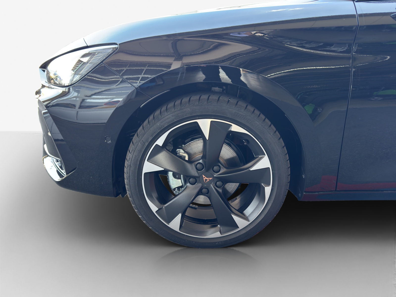 CUPRA LEON 1.5 TSI DSG-image-13