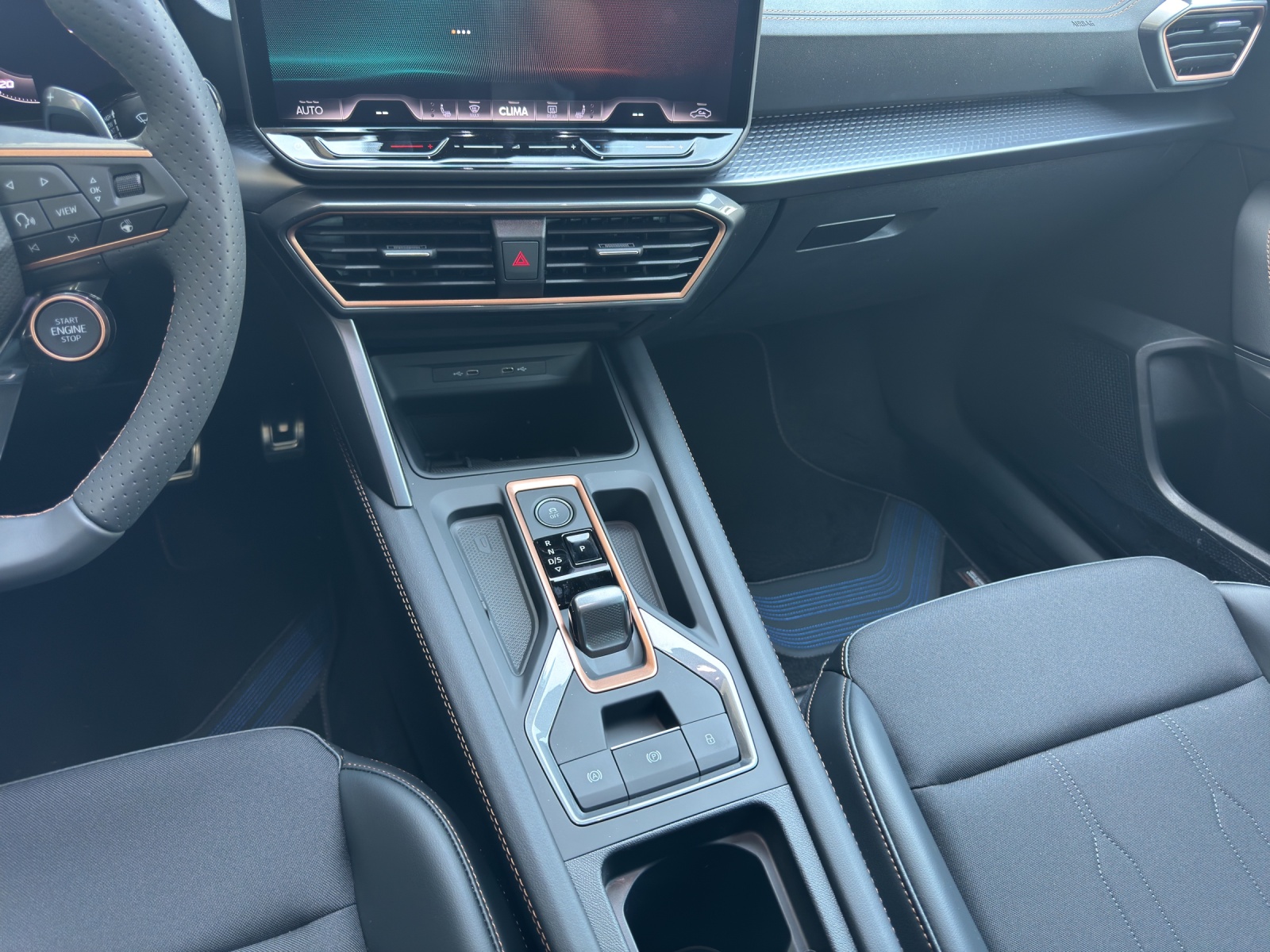 CUPRA LEON 1.5 TSI DSG-image-10
