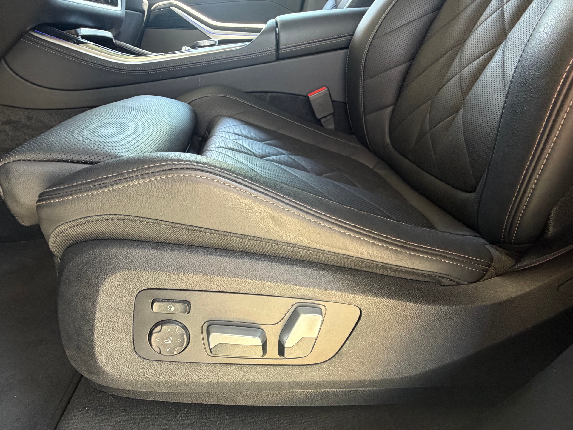 BMW X5 xDrive 48V 30d M Sport Pro Steptronic-image-18