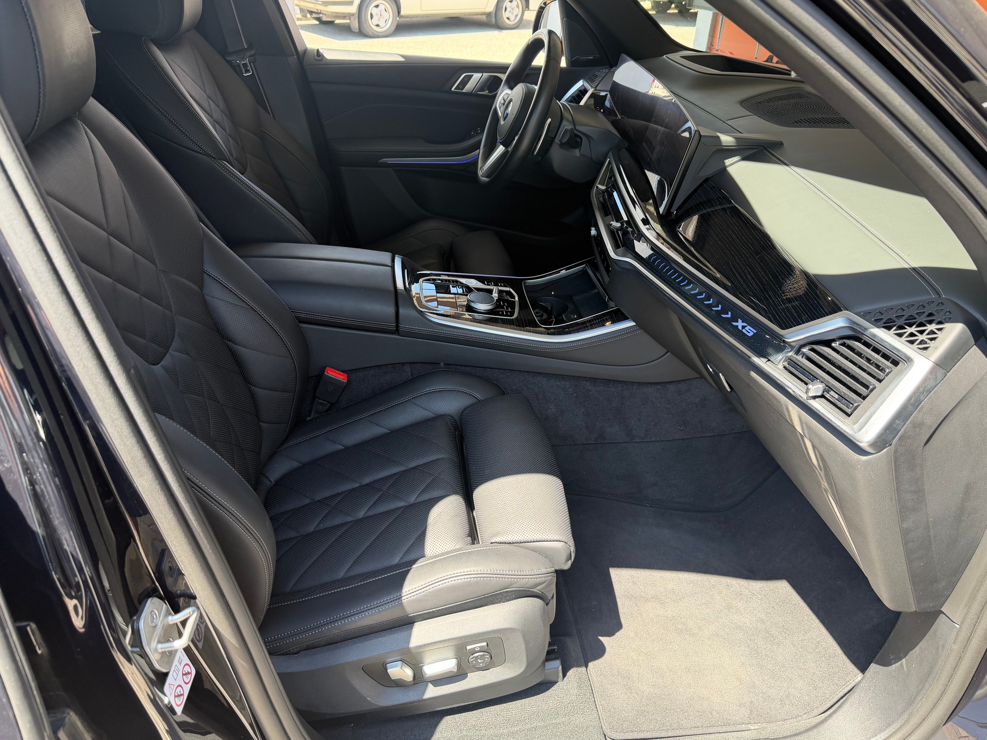 BMW X5 xDrive 48V 30d M Sport Pro Steptronic-image-19