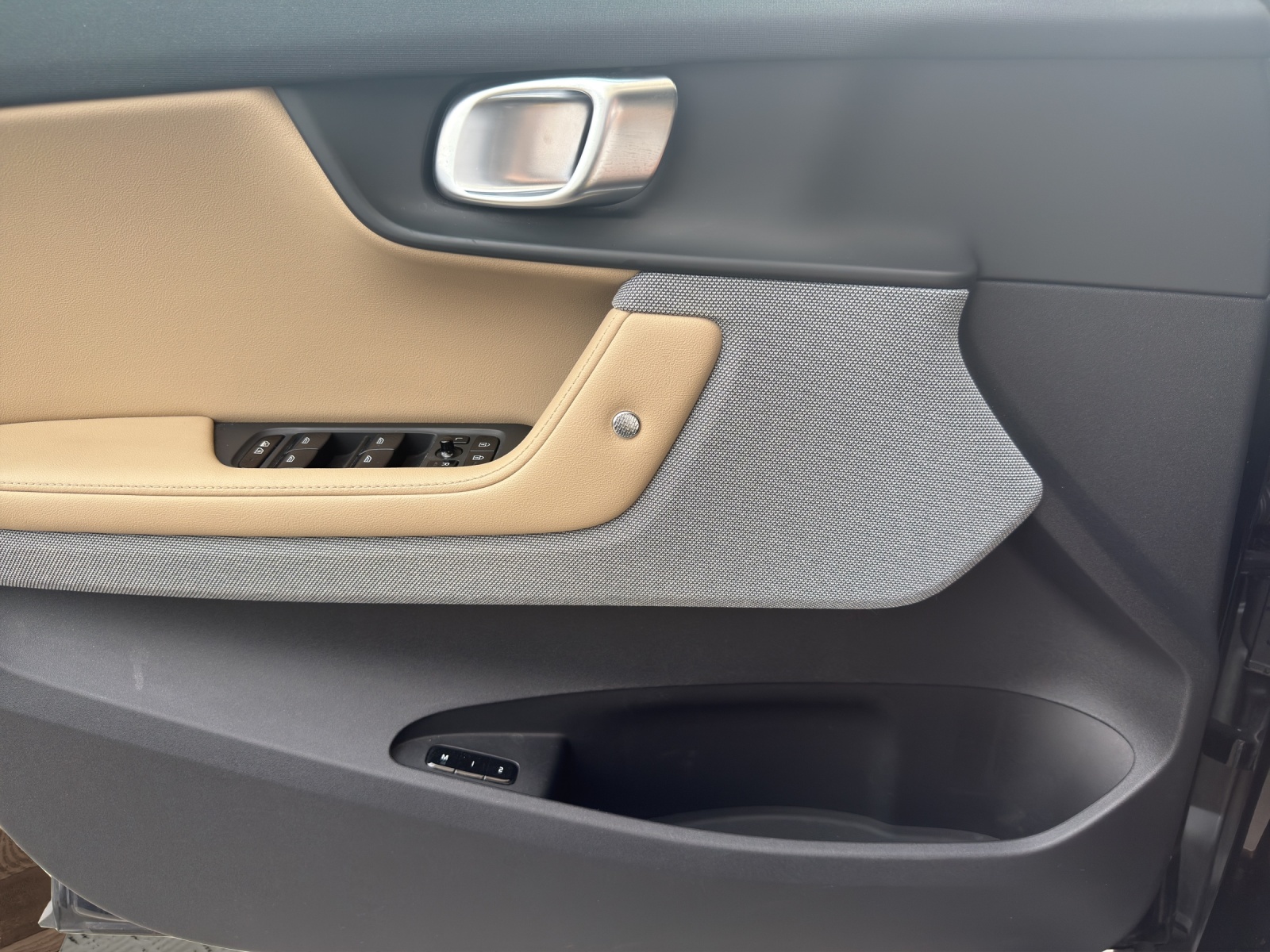 POLESTAR Polestar 2 Launch Edition Performance 78 kWh 476 PS-image-10