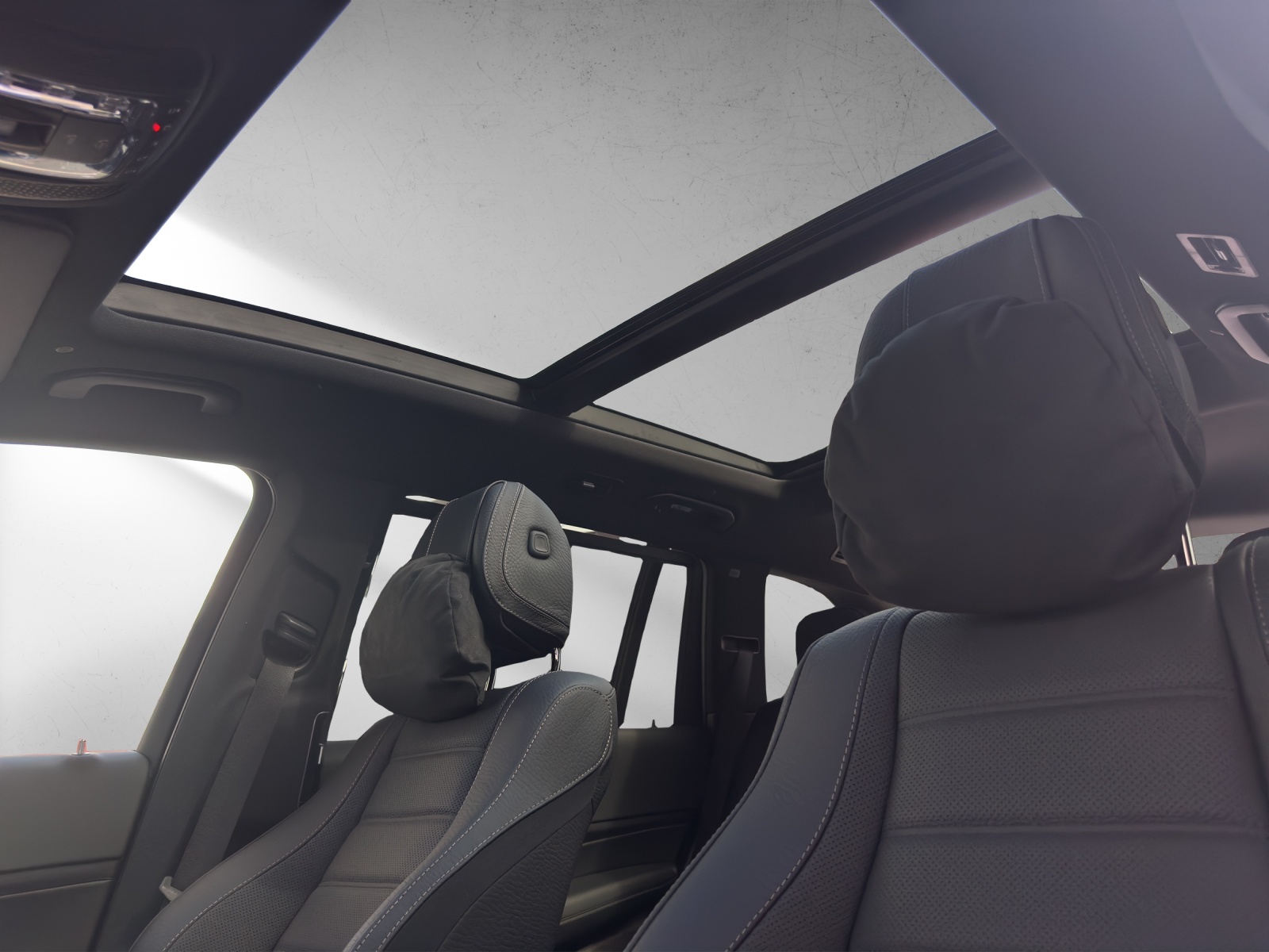 MERCEDES-BENZ GLS 450 d 4Matic 9G-Tronic-image-16