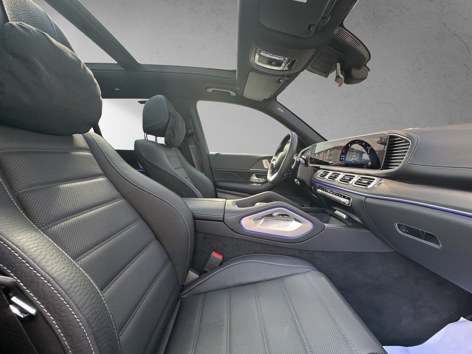 MERCEDES-BENZ GLS 450 d 4Matic 9G-Tronic-image-12