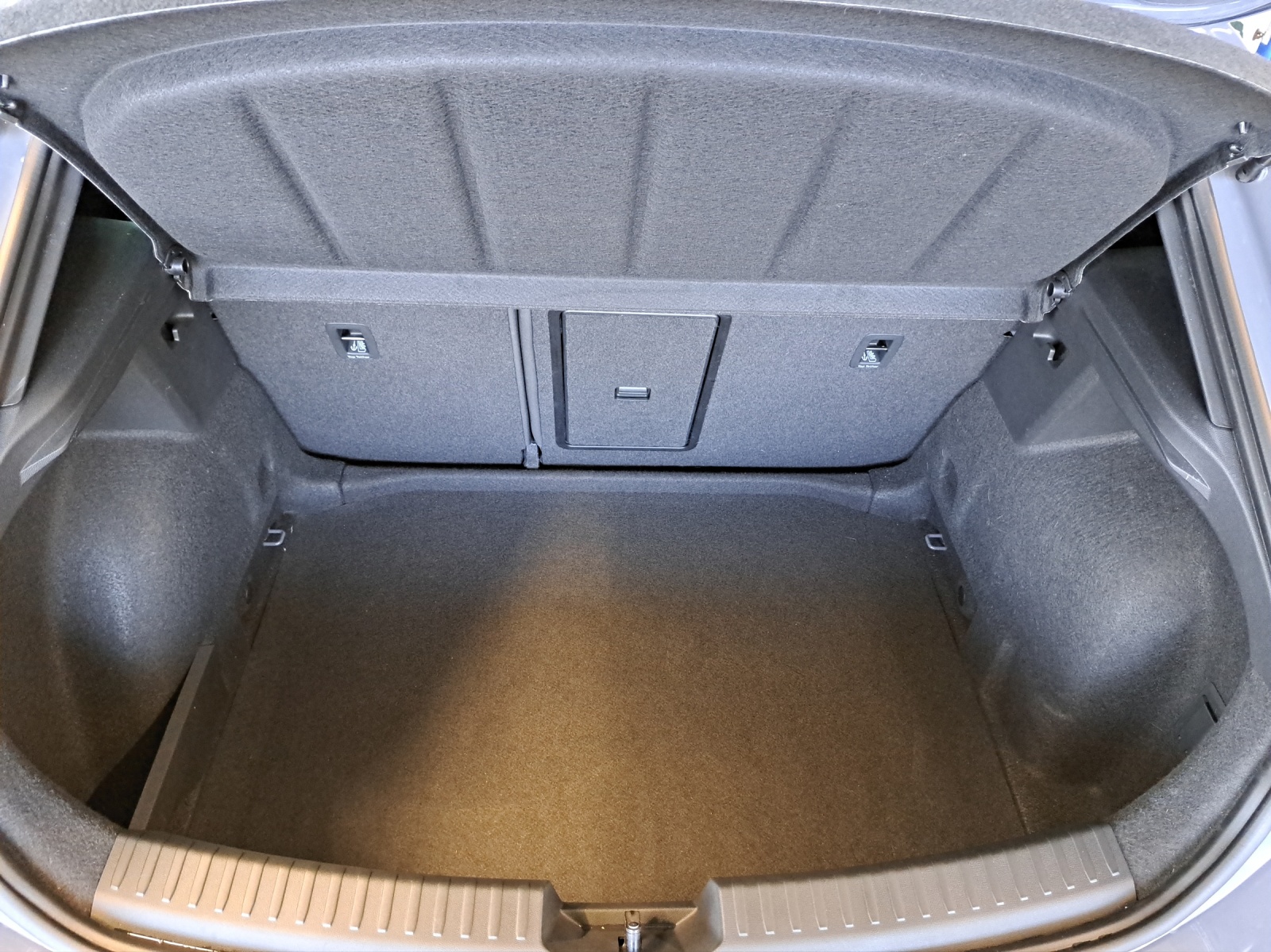 CUPRA Leon 2.0 TSI DSG-image-16