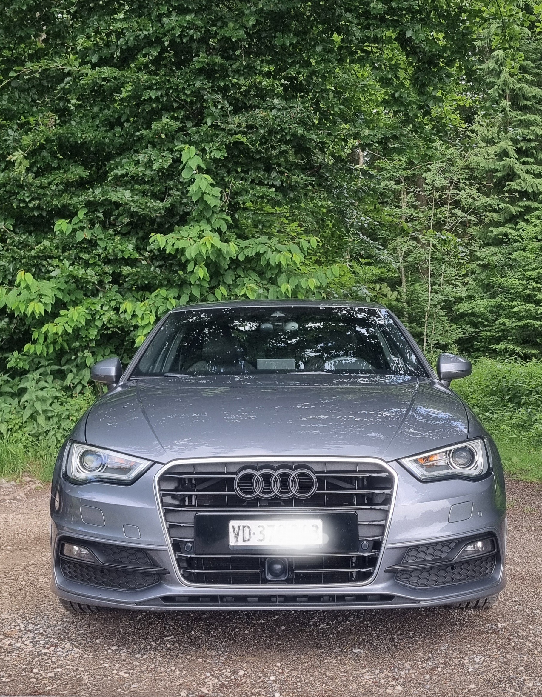 AUDI 1.4 T FSI ultra Ambiente S-Tr-image-1
