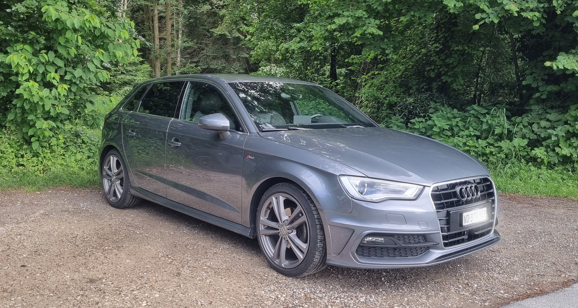 AUDI 1.4 T FSI ultra Ambiente S-Tr-image-0