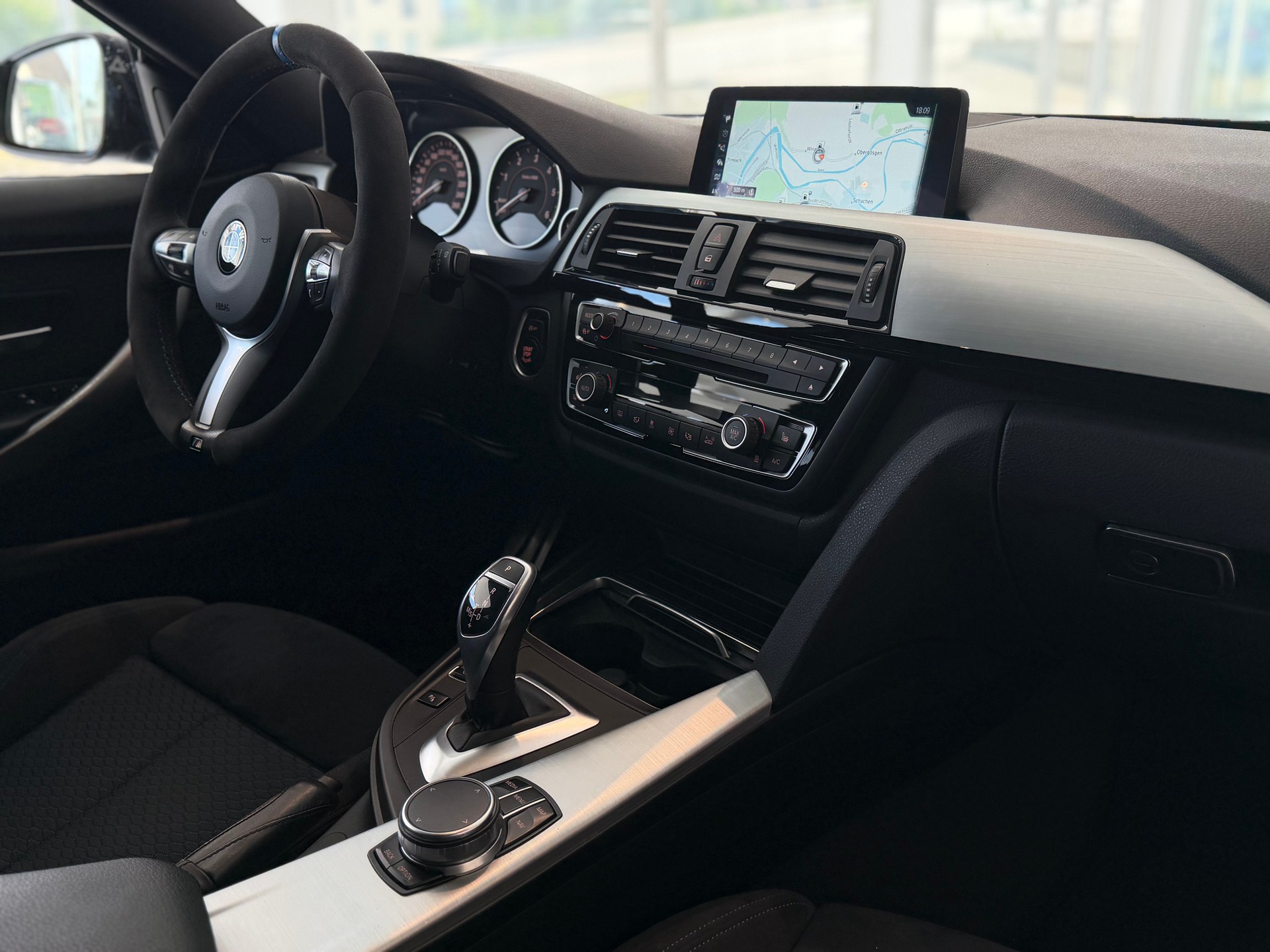 BMW 420d Gran Coupé xDrive LCI M Sport Steptronic **TOP Ausstattung**-image-21