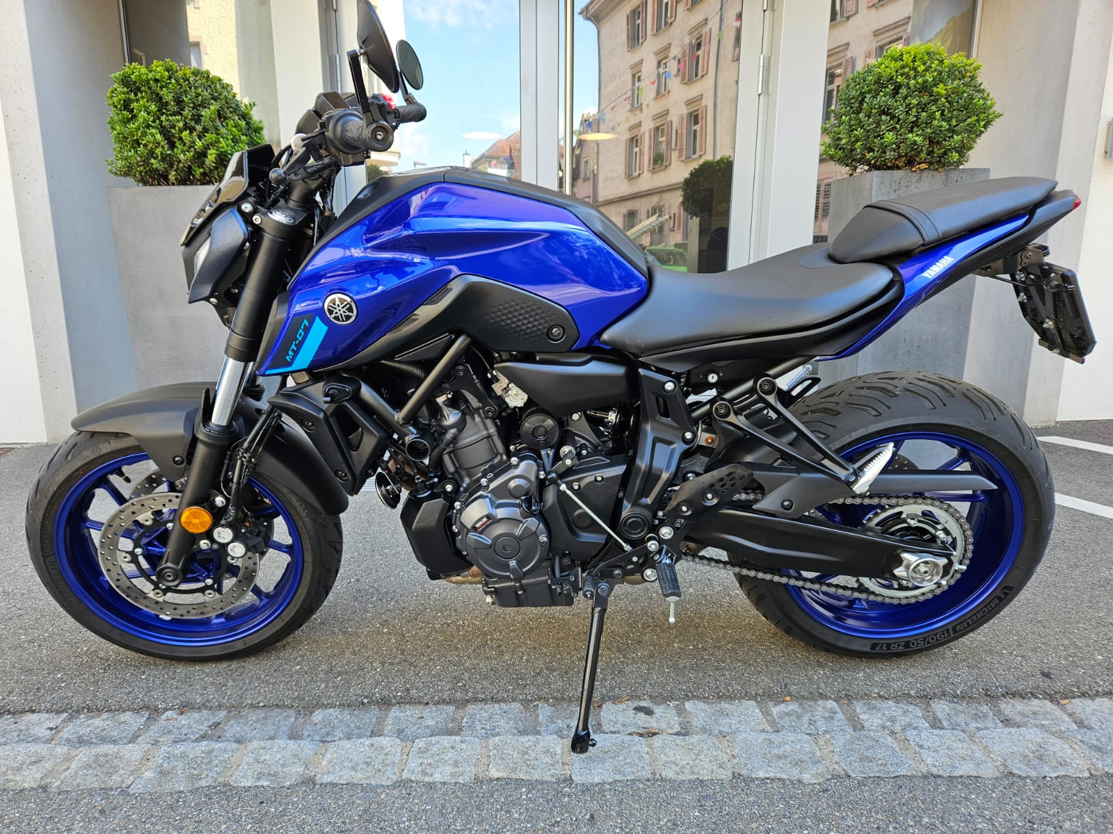 YAMAHA MT-07 (35KW)-showroom-element-1