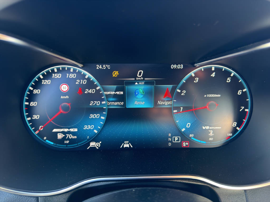 MERCEDES-BENZ GLC 63 S AMG 4m+-image-10
