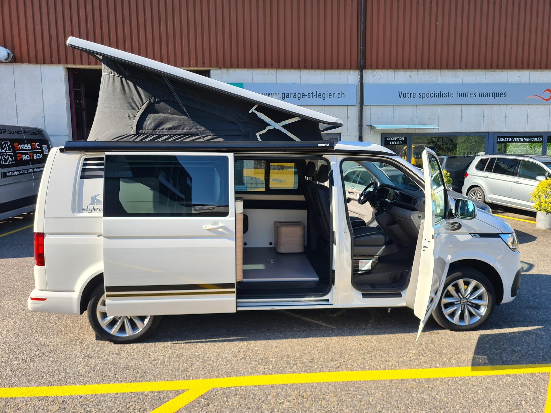 VW T6.1 Stylevan Durban 2.0 TDI 4Motion DSG-image-11