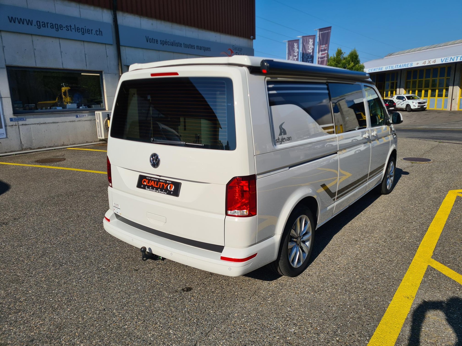 VW T6.1 Stylevan Durban 2.0 TDI 4Motion DSG-image-4