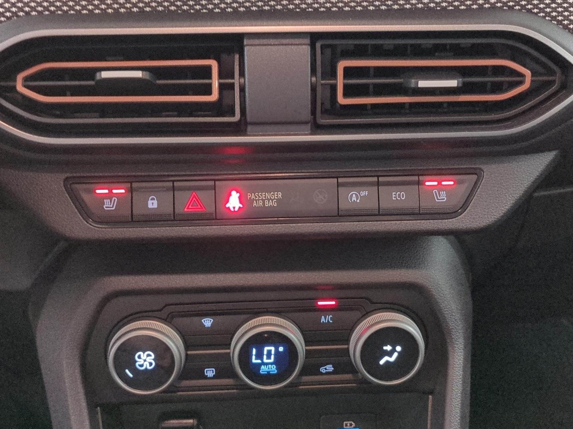DACIA Sandero Stepway TCe 90 Expression CVT-image-22