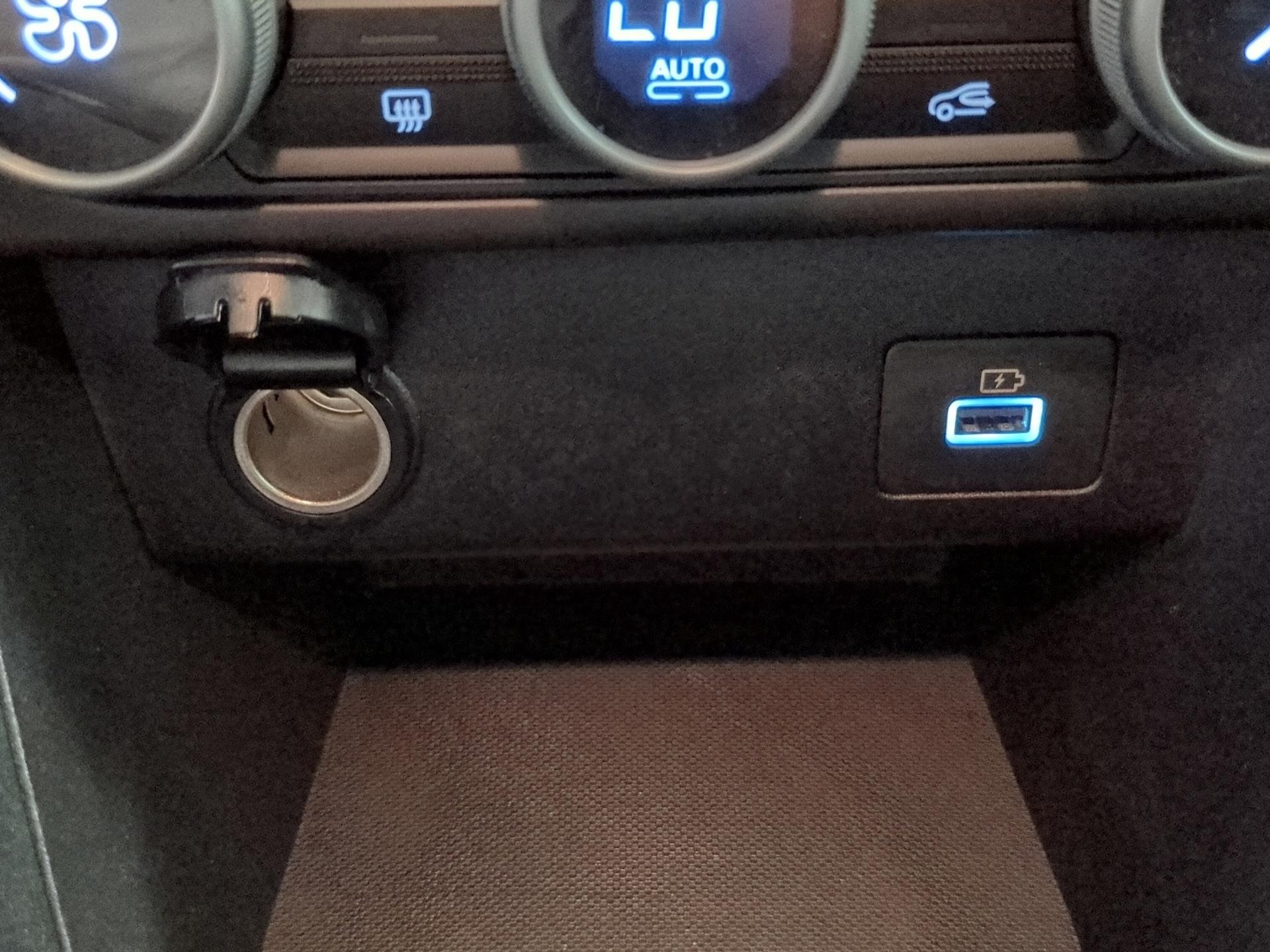 DACIA Sandero Stepway TCe 90 Expression CVT-image-23