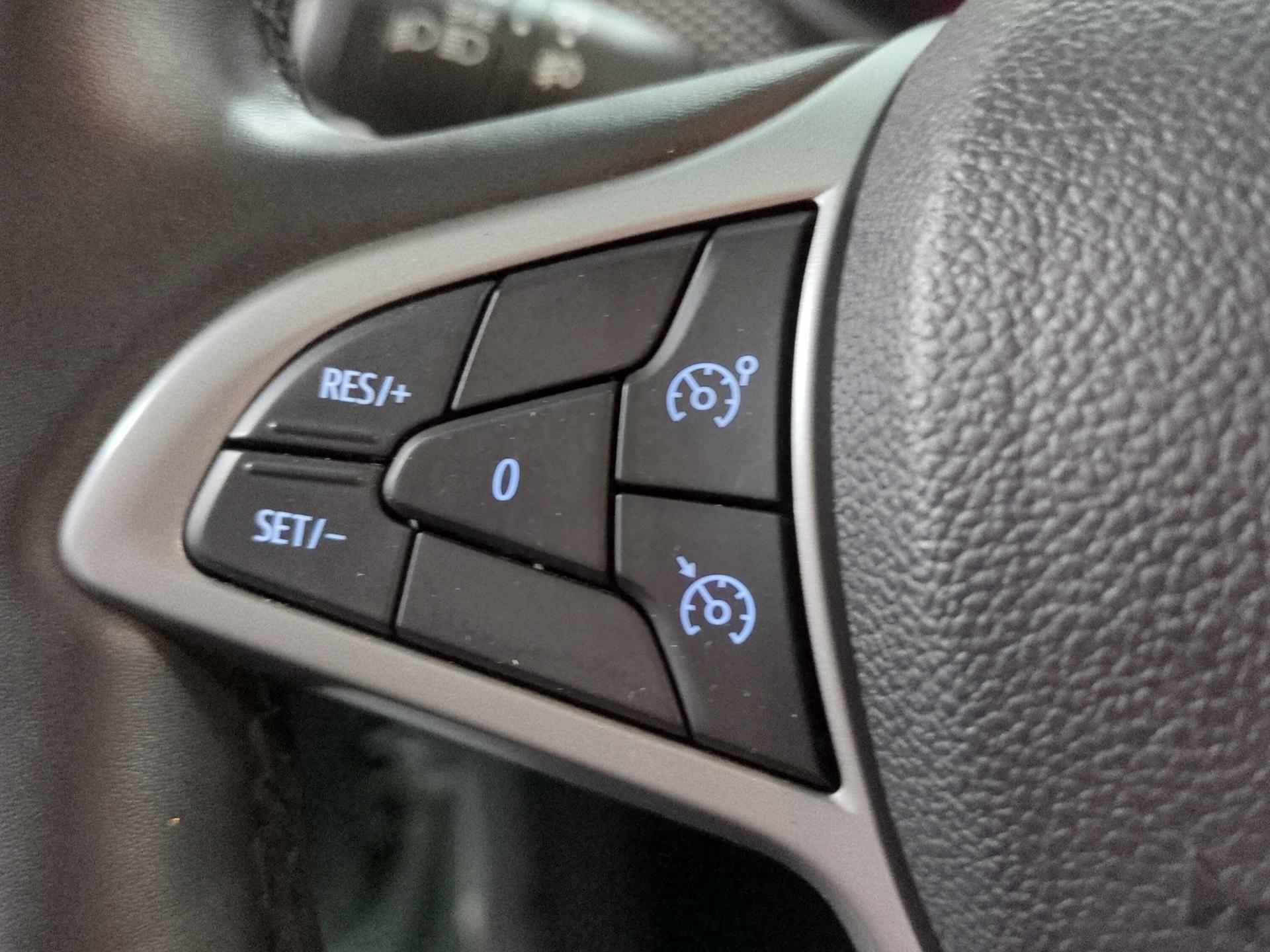 DACIA Sandero Stepway TCe 90 Expression CVT-image-24