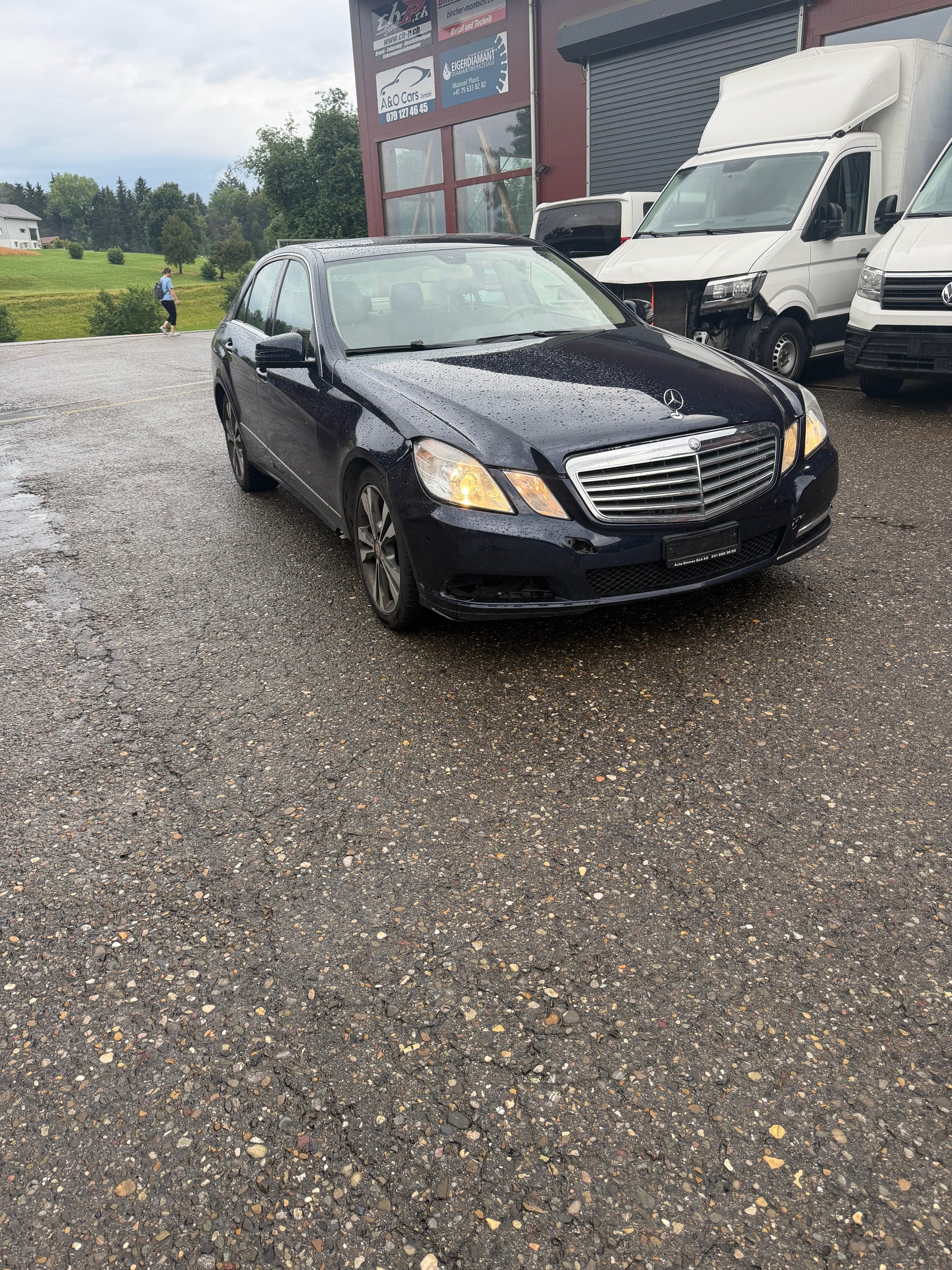MERCEDES-BENZ E 200 CDI BlueEfficiency Elégance-image-1