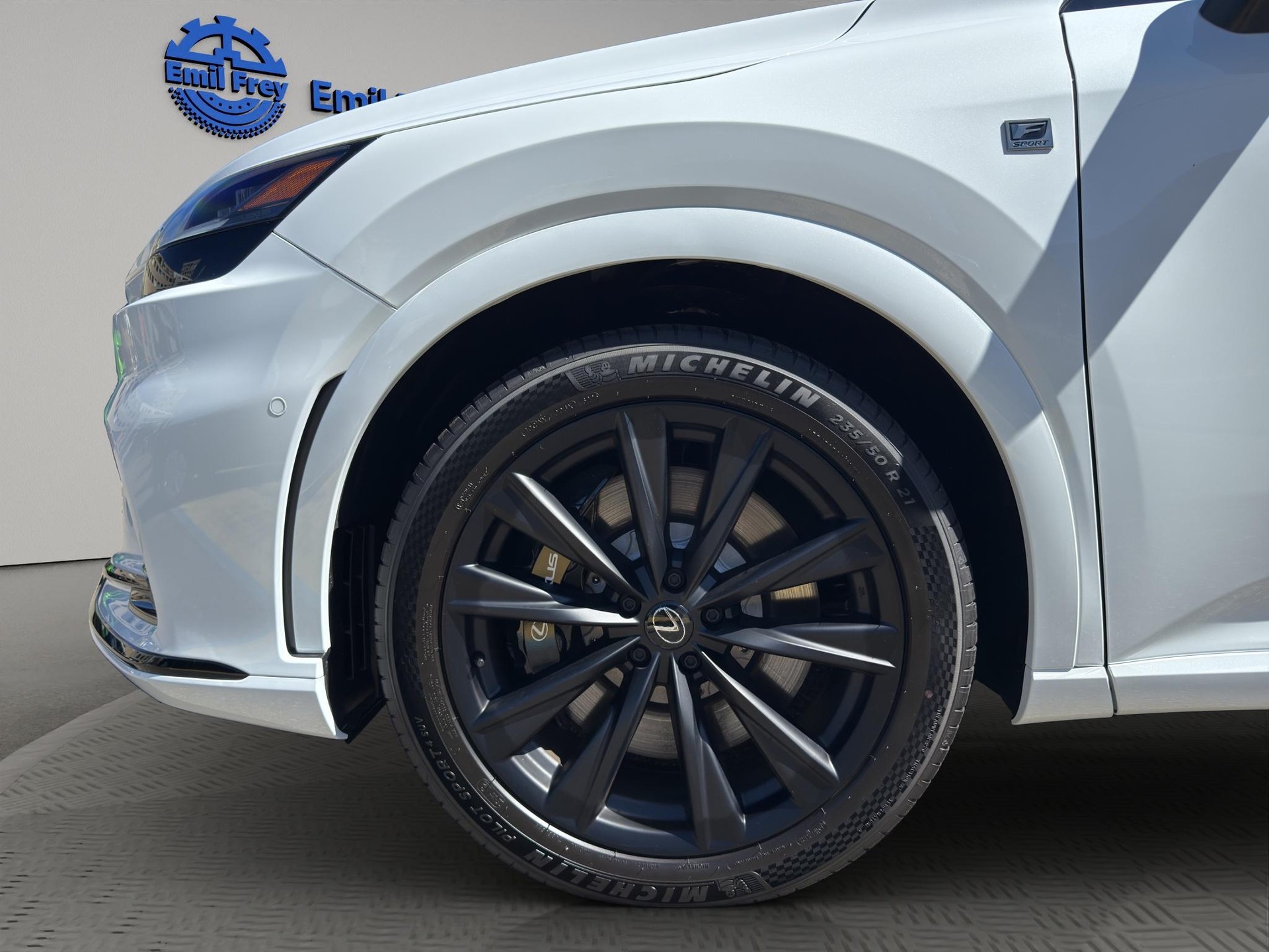 LEXUS RX 500h F-Sport-image-9