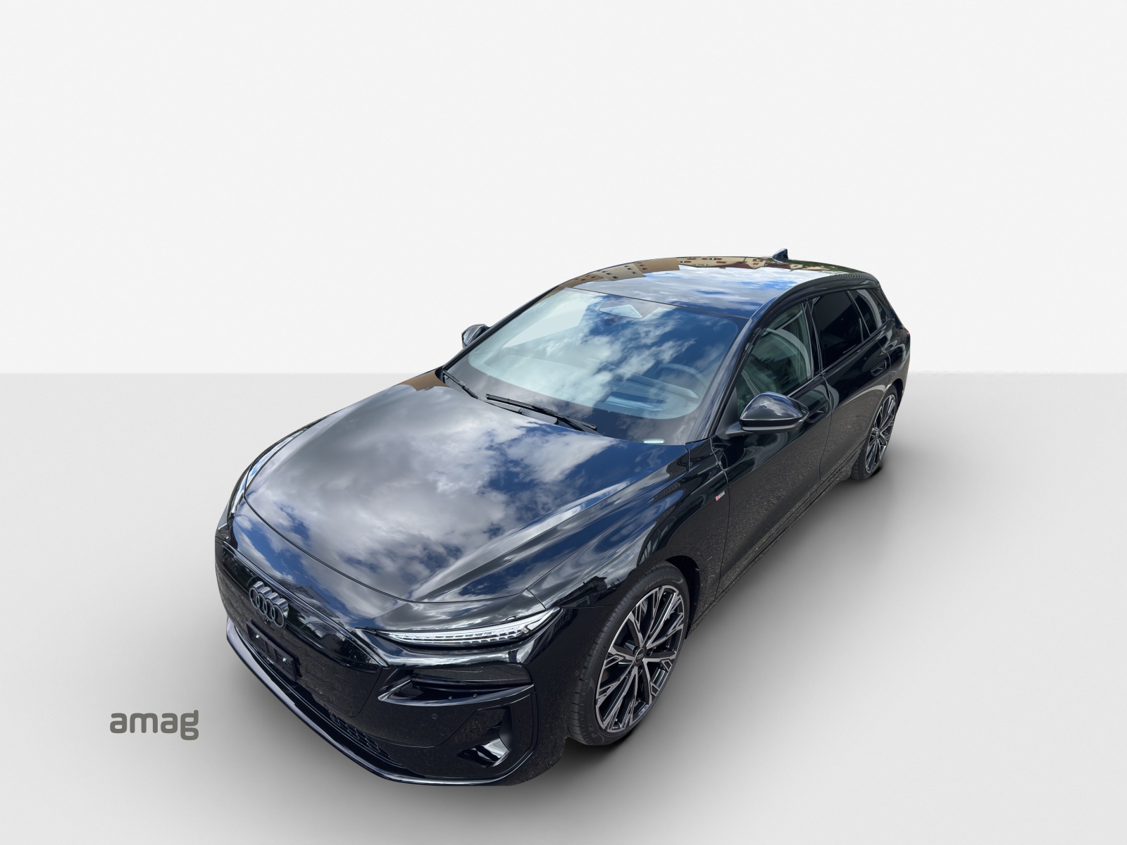 AUDI A6 Avant e-tron quattro-image-15