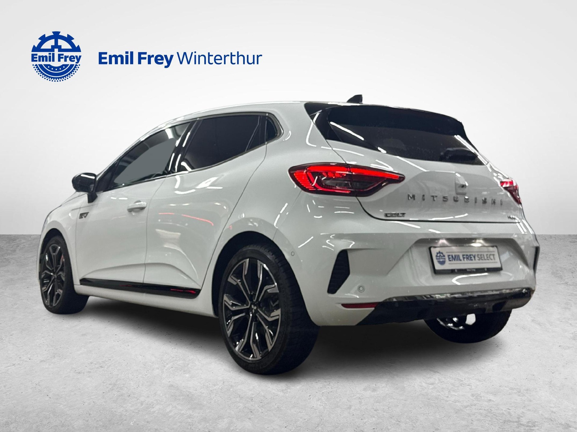 MITSUBISHI Colt 1.6 HEV Instyle-image-2