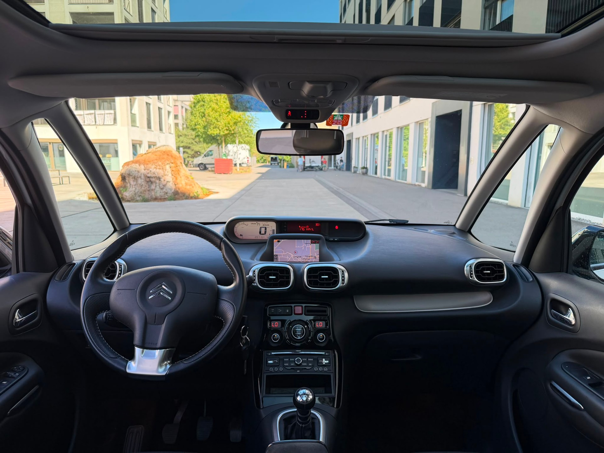 CITROEN C3 Picasso 1.6 HDi Exclusive-image-14