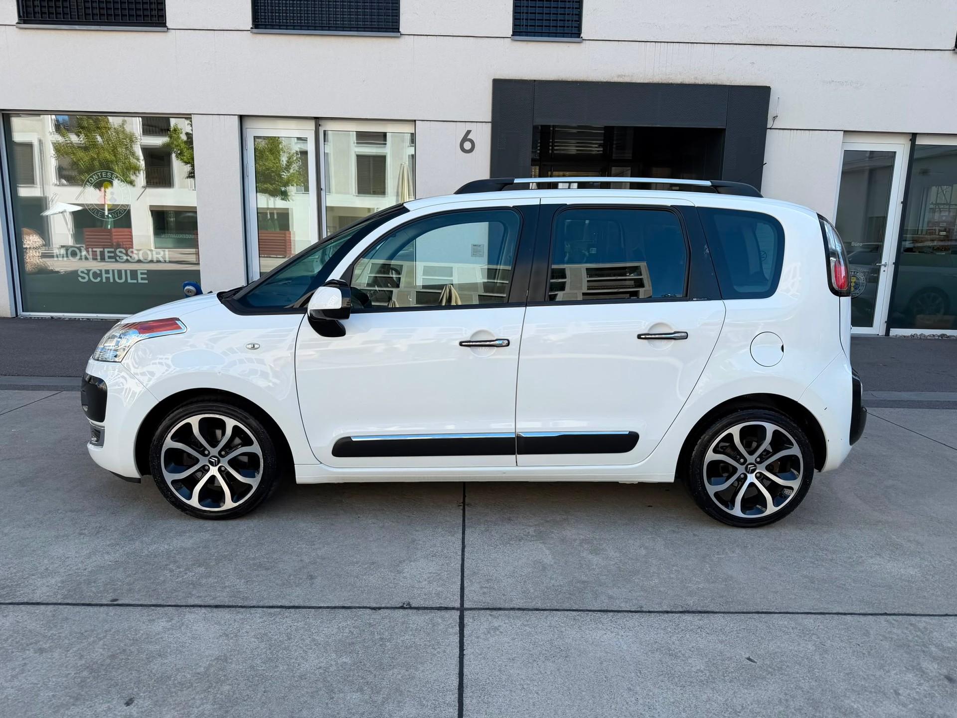 CITROEN C3 Picasso 1.6 HDi Exclusive-image-1