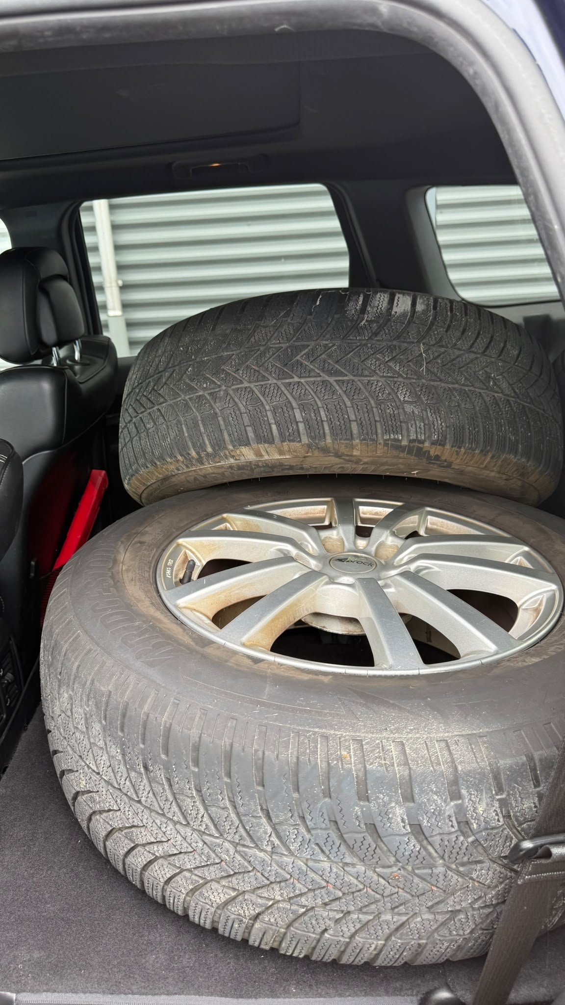 JEEP Grand Cherokee 3.0 CRD Overland Automatic-image-10