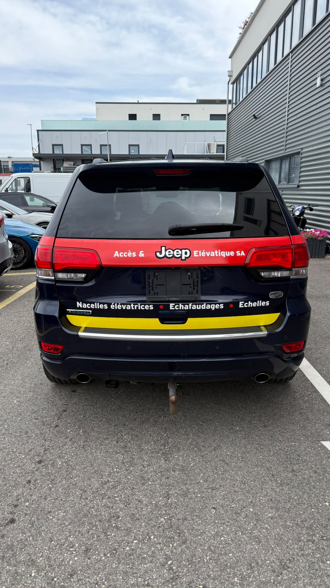 JEEP Grand Cherokee 3.0 CRD Overland Automatic-image-5