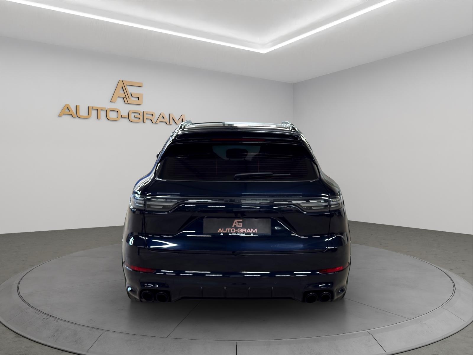 PORSCHE Cayenne Turbo-image-3