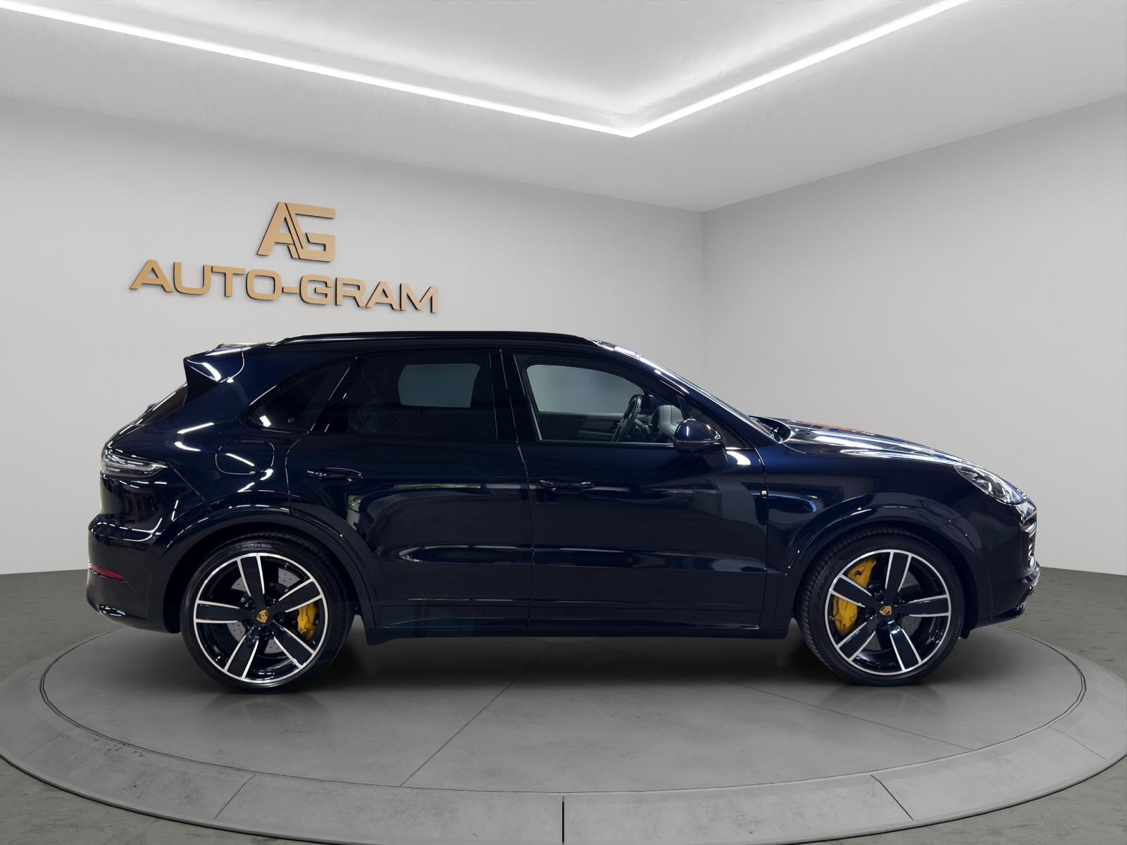 PORSCHE Cayenne Turbo-image-5