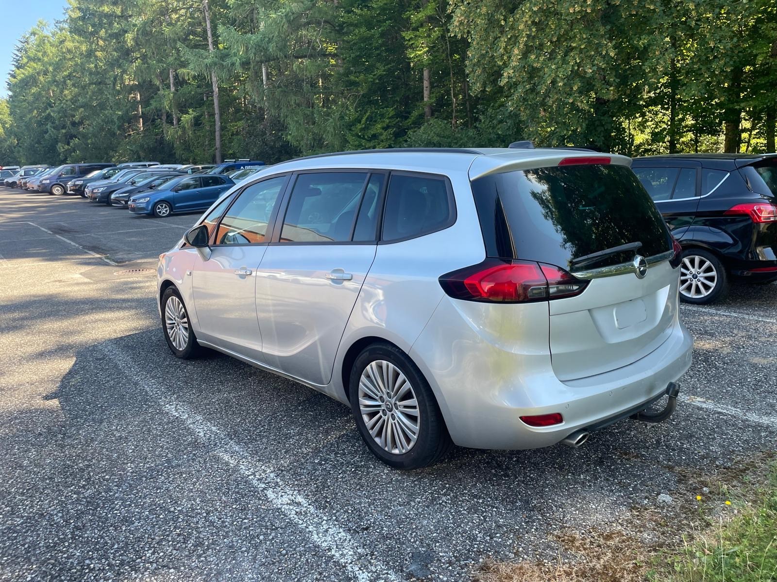 OPEL Zafira 1.6i Turbo Excellence Automatic-image-7